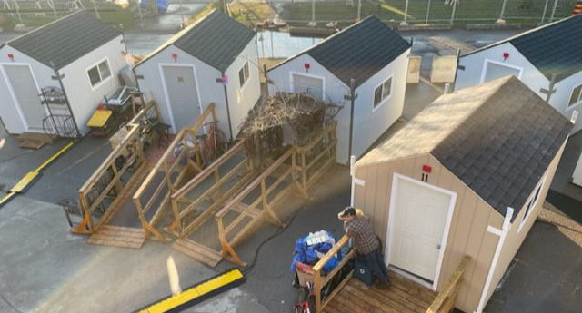 This woman hopes Moosonee allows her to live in her 'tiny home